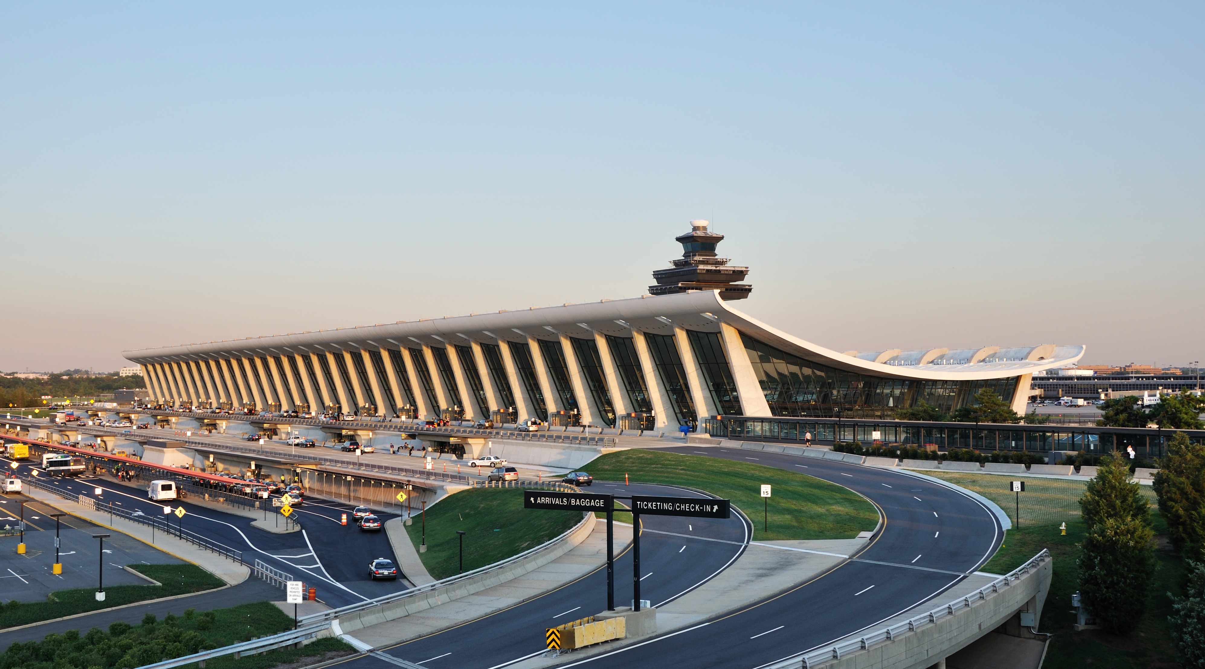 Twilight photo of exterior of Dulles airport